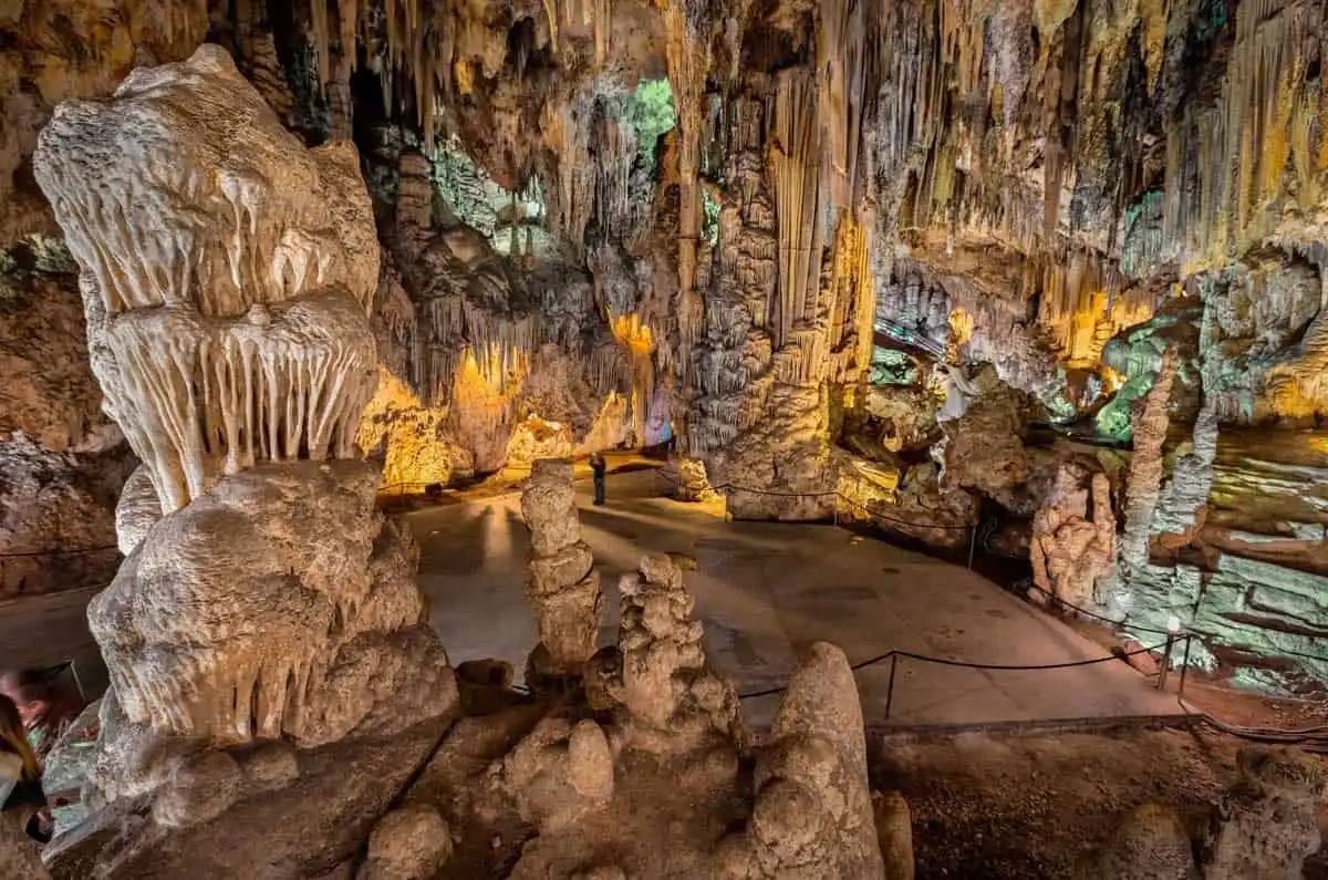 cueva-nerja