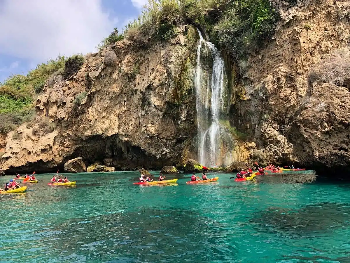 kayak-nerja-educareAventura